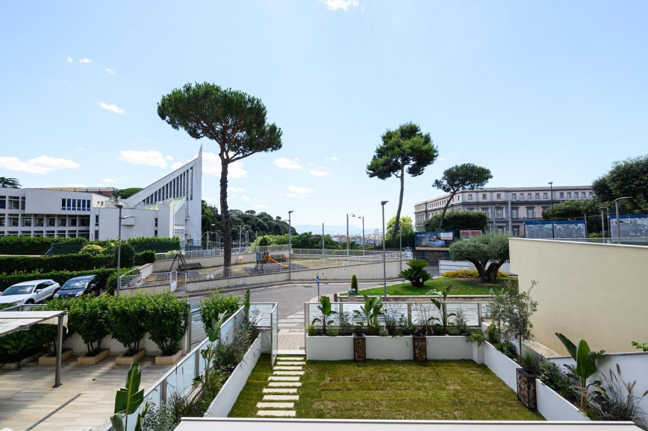Appartamento Viale Dei Colli Aminei 10 *